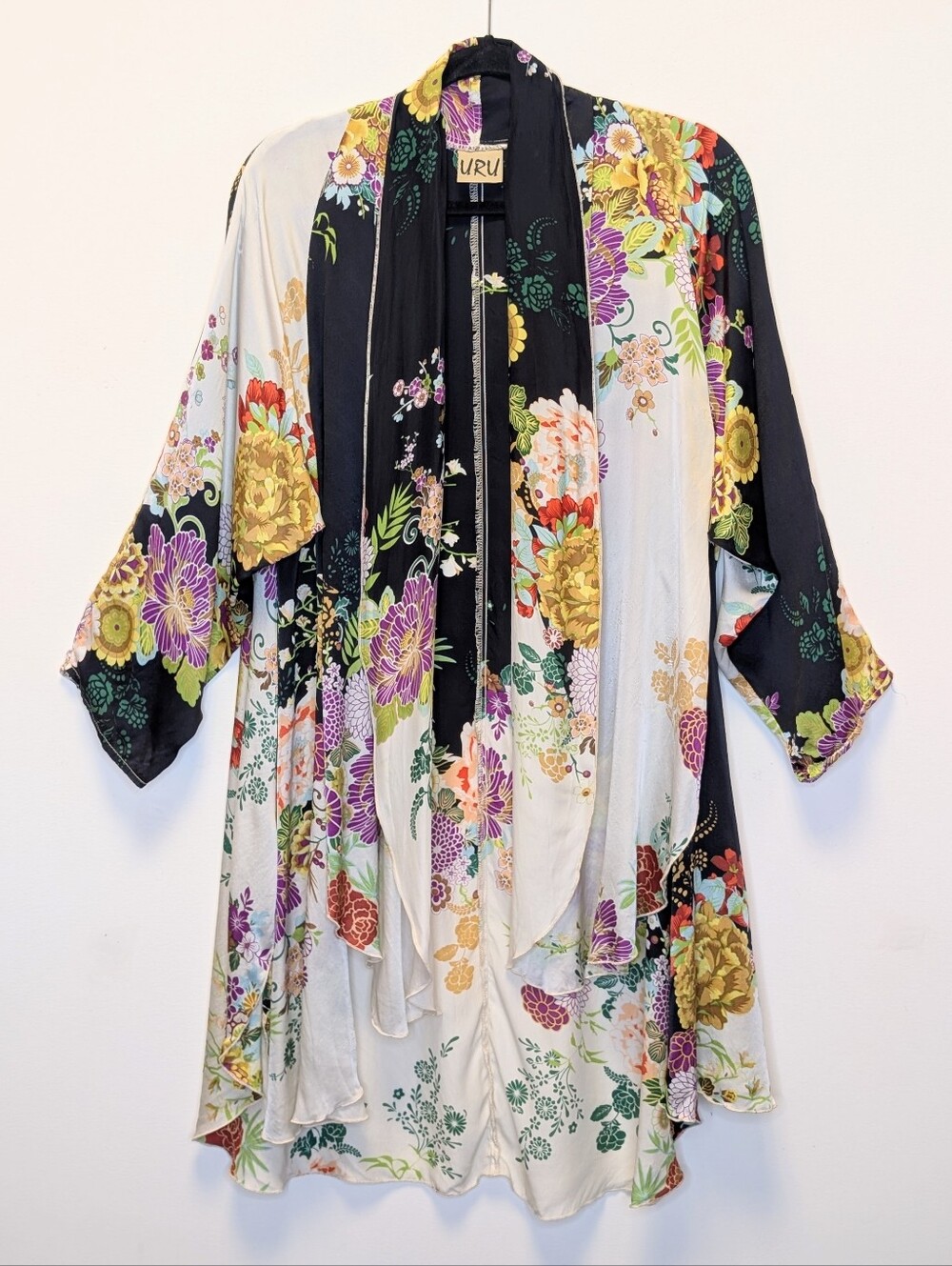 Vintage URU 100% Silk Floral Kimono Duster Cardigan Boho Made USA